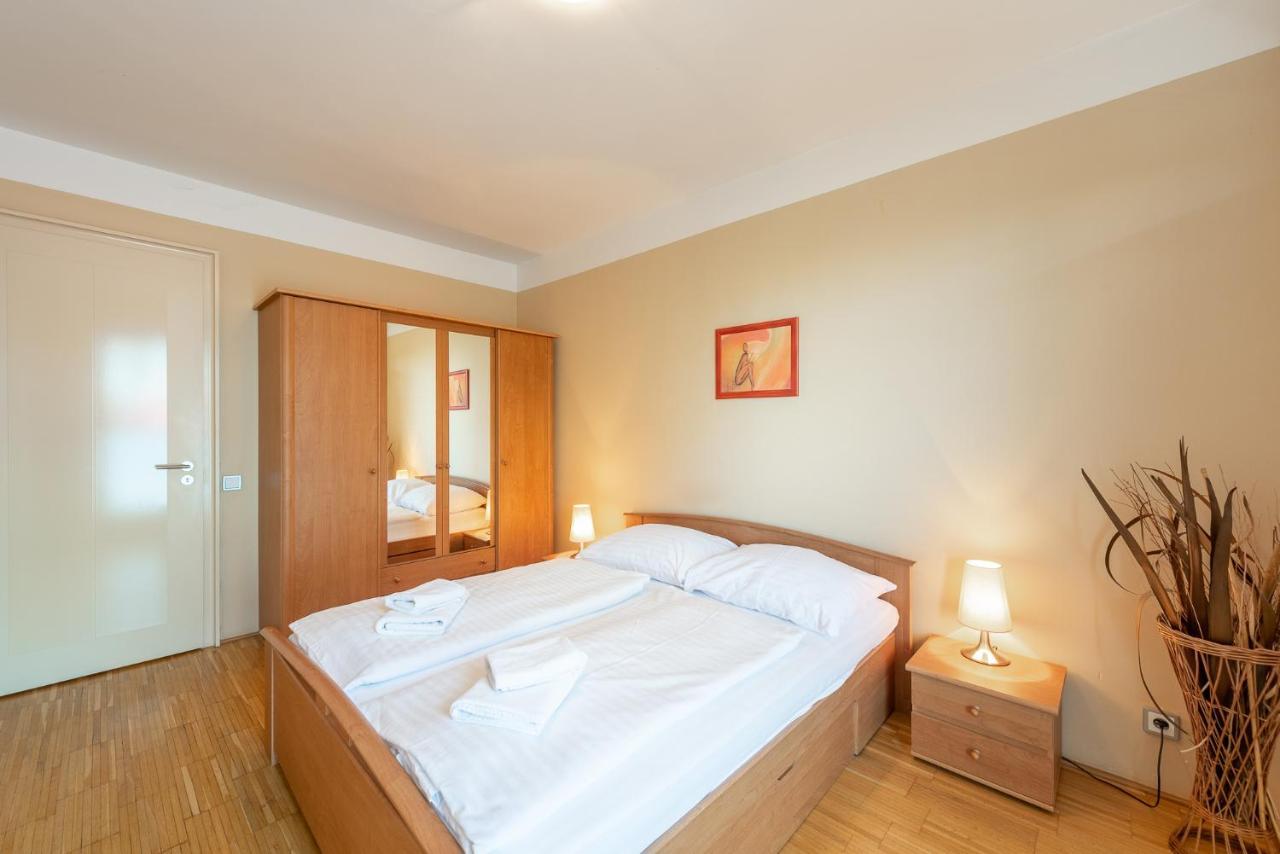 Luxury Apartment River Diamond Residence Praha Eksteriør bilde